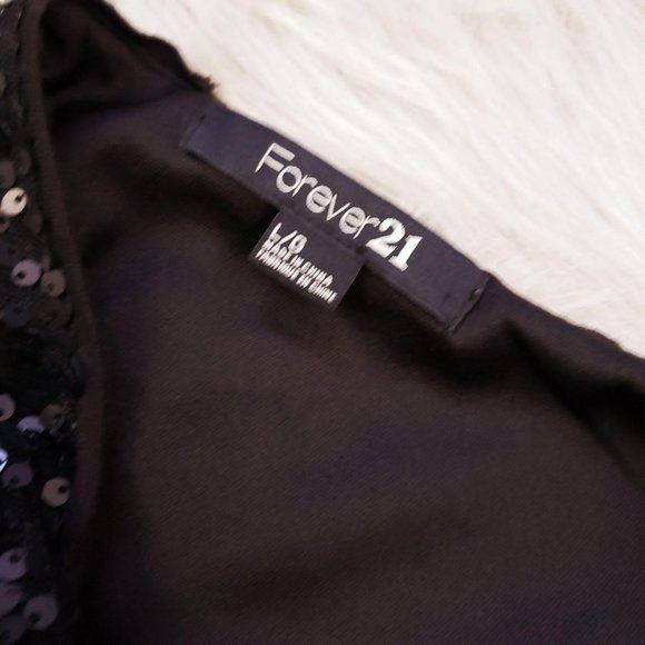 Forever 21 Asymmetrical Large Black Sequins Dress - Picture 4 of 7